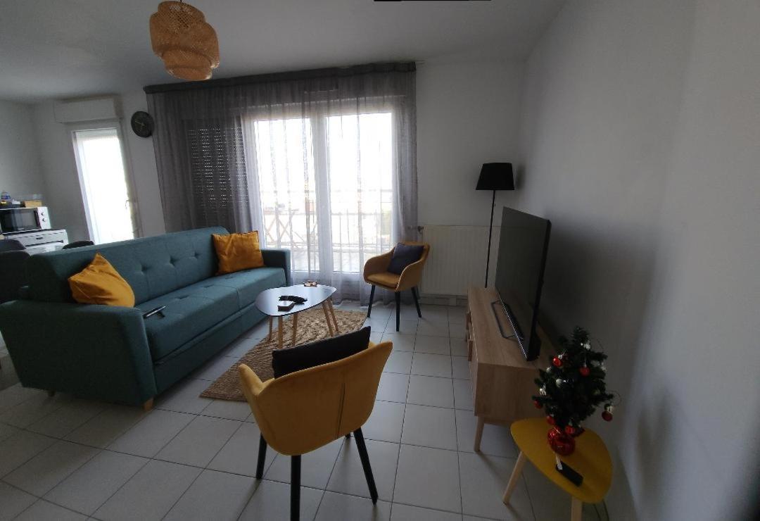 Superbe ,proche De Paris, Dans Privee , Ideal Familles, Parking Et Wifi Gratuits! ! ! *